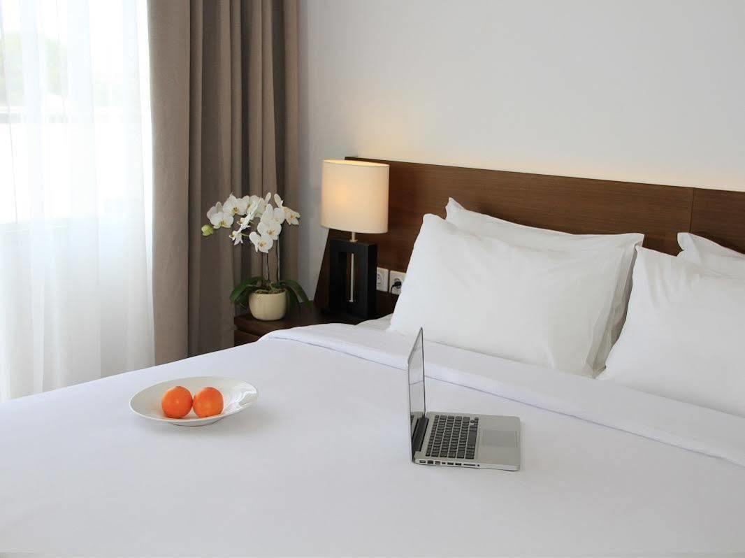 D'Primahotel Tangerang Kültér fotó